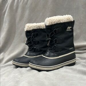 Kids Sorel Snow Boots Size 2 Black